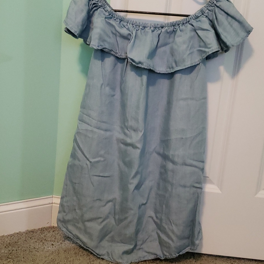 Blue dress